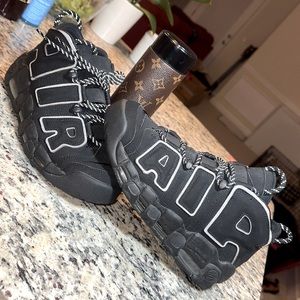 Us 8.5 Nike Air Uptempo 3M Triple Black..!